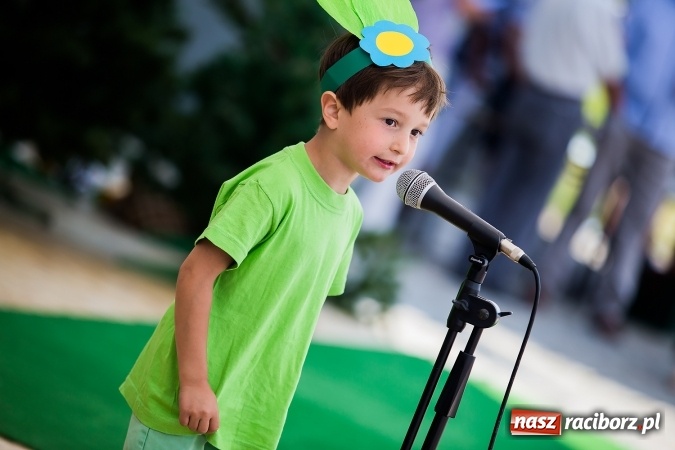 Zdjęcie w galerii na portalu naszraciborz.pl: Festyn rodzinny i Czerwony Kapturek w Studziennej wiadomości z regionu