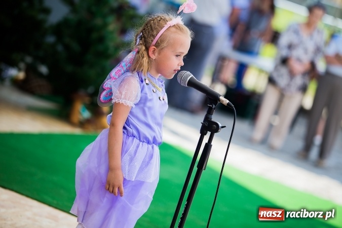 Zdjęcie w galerii na portalu naszraciborz.pl: Festyn rodzinny i Czerwony Kapturek w Studziennej wiadomości z regionu