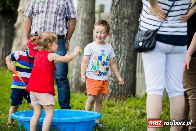 Zdjęcie w galerii na portalu naszraciborz.pl: Festyn rodzinny i Czerwony Kapturek w Studziennej wiadomości z regionu