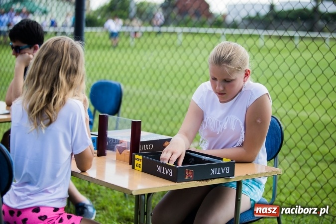 Zdjęcie w galerii na portalu naszraciborz.pl: Festyn rodzinny i Czerwony Kapturek w Studziennej wiadomości z regionu