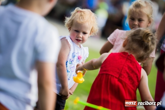 Zdjęcie w galerii na portalu naszraciborz.pl: Festyn rodzinny i Czerwony Kapturek w Studziennej wiadomości z regionu