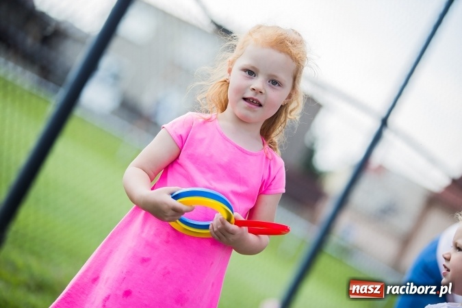 Zdjęcie w galerii na portalu naszraciborz.pl: Festyn rodzinny i Czerwony Kapturek w Studziennej wiadomości z regionu