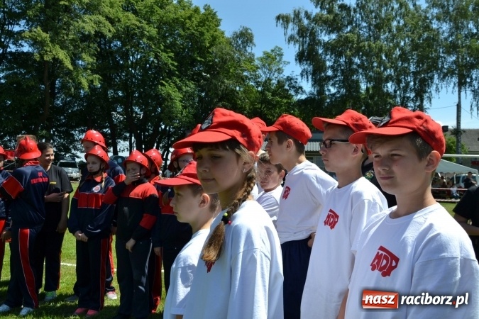 Zdjęcie w galerii na portalu naszraciborz.pl: Nie ma mocnych na Roszków! Pokonał o włos ekipę z Owsiszcz w gminnych zawodach! wiadomości z regionu