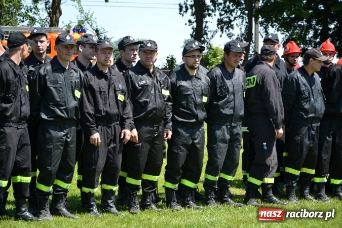 Zdjęcie w galerii na portalu naszraciborz.pl: Nie ma mocnych na Roszków! Pokonał o włos ekipę z Owsiszcz w gminnych zawodach! wiadomości z regionu
