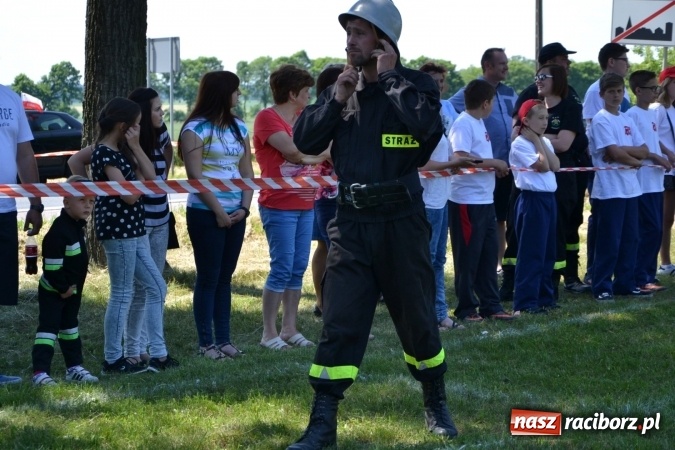 Zdjęcie w galerii na portalu naszraciborz.pl: Nie ma mocnych na Roszków! Pokonał o włos ekipę z Owsiszcz w gminnych zawodach! wiadomości z regionu