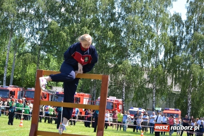 Zdjęcie w galerii na portalu naszraciborz.pl: Nie ma mocnych na Roszków! Pokonał o włos ekipę z Owsiszcz w gminnych zawodach! wiadomości z regionu