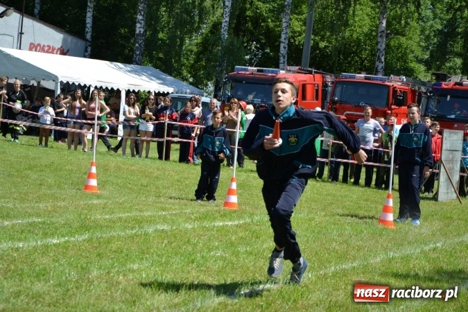 Zdjęcie w galerii na portalu naszraciborz.pl: Nie ma mocnych na Roszków! Pokonał o włos ekipę z Owsiszcz w gminnych zawodach! wiadomości z regionu
