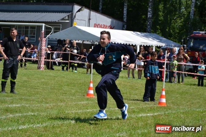 Zdjęcie w galerii na portalu naszraciborz.pl: Nie ma mocnych na Roszków! Pokonał o włos ekipę z Owsiszcz w gminnych zawodach! wiadomości z regionu