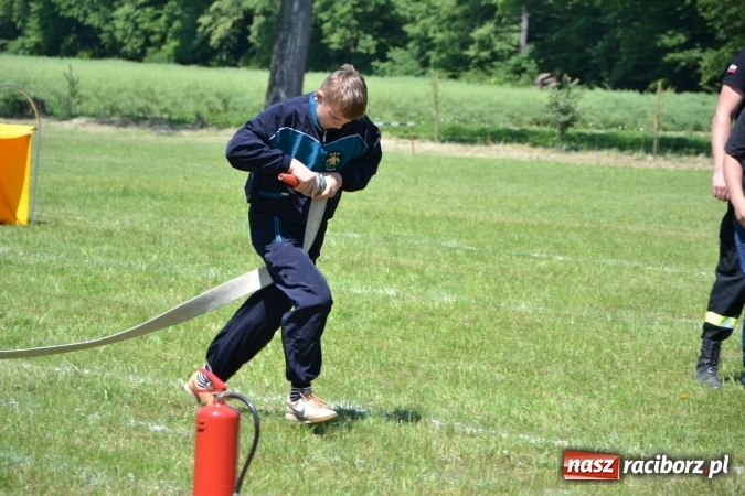 Zdjęcie w galerii na portalu naszraciborz.pl: Nie ma mocnych na Roszków! Pokonał o włos ekipę z Owsiszcz w gminnych zawodach! wiadomości z regionu
