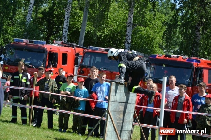 Zdjęcie w galerii na portalu naszraciborz.pl: Nie ma mocnych na Roszków! Pokonał o włos ekipę z Owsiszcz w gminnych zawodach! wiadomości z regionu