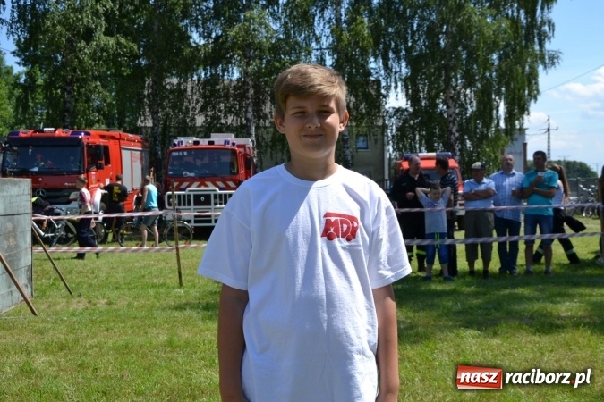 Zdjęcie w galerii na portalu naszraciborz.pl: Nie ma mocnych na Roszków! Pokonał o włos ekipę z Owsiszcz w gminnych zawodach! wiadomości z regionu