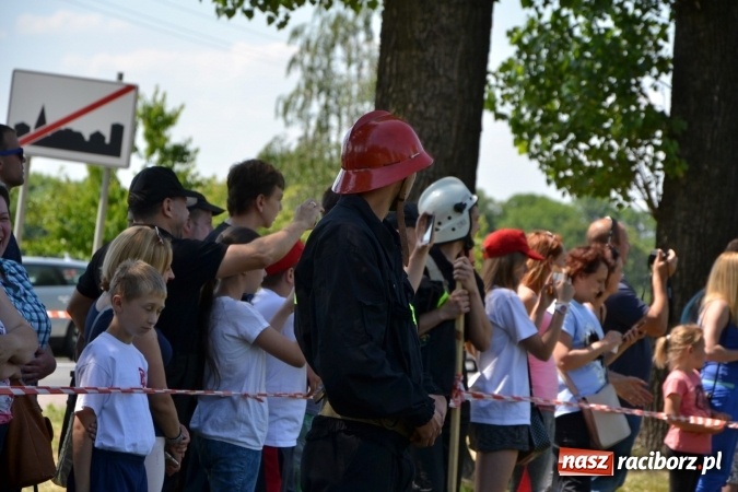 Zdjęcie w galerii na portalu naszraciborz.pl: Nie ma mocnych na Roszków! Pokonał o włos ekipę z Owsiszcz w gminnych zawodach! wiadomości z regionu