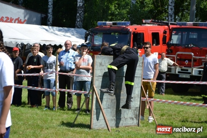 Zdjęcie w galerii na portalu naszraciborz.pl: Nie ma mocnych na Roszków! Pokonał o włos ekipę z Owsiszcz w gminnych zawodach! wiadomości z regionu
