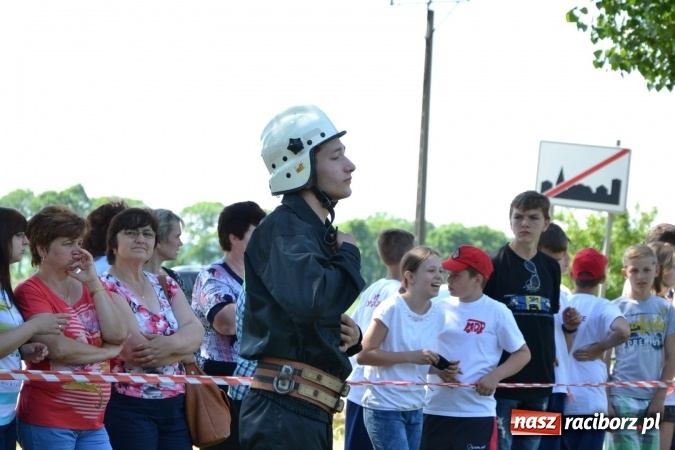 Zdjęcie w galerii na portalu naszraciborz.pl: Nie ma mocnych na Roszków! Pokonał o włos ekipę z Owsiszcz w gminnych zawodach! wiadomości z regionu