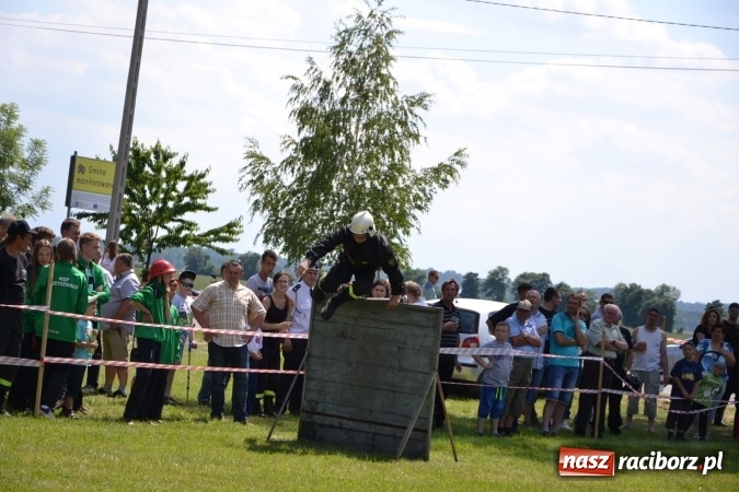 Zdjęcie w galerii na portalu naszraciborz.pl: Nie ma mocnych na Roszków! Pokonał o włos ekipę z Owsiszcz w gminnych zawodach! wiadomości z regionu