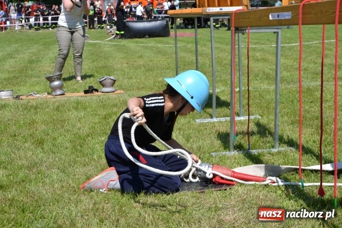 Zdjęcie w galerii na portalu naszraciborz.pl: Nie ma mocnych na Roszków! Pokonał o włos ekipę z Owsiszcz w gminnych zawodach! wiadomości z regionu