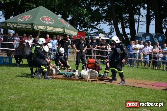 Zdjęcie w galerii na portalu naszraciborz.pl: Nie ma mocnych na Roszków! Pokonał o włos ekipę z Owsiszcz w gminnych zawodach! wiadomości z regionu