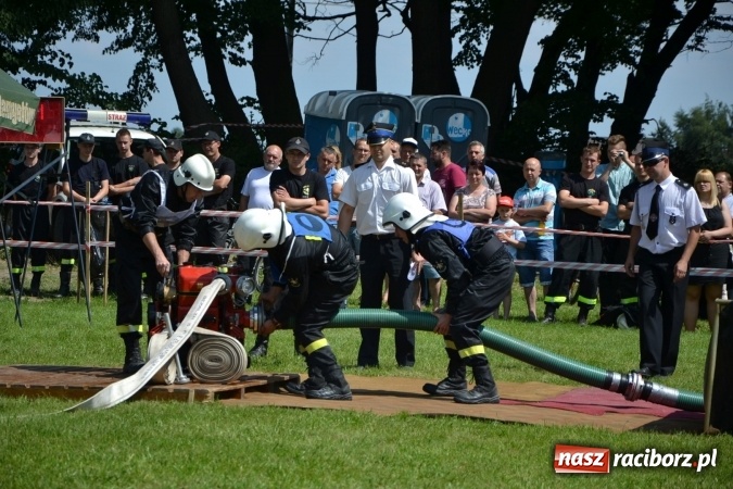 Zdjęcie w galerii na portalu naszraciborz.pl: Nie ma mocnych na Roszków! Pokonał o włos ekipę z Owsiszcz w gminnych zawodach! wiadomości z regionu