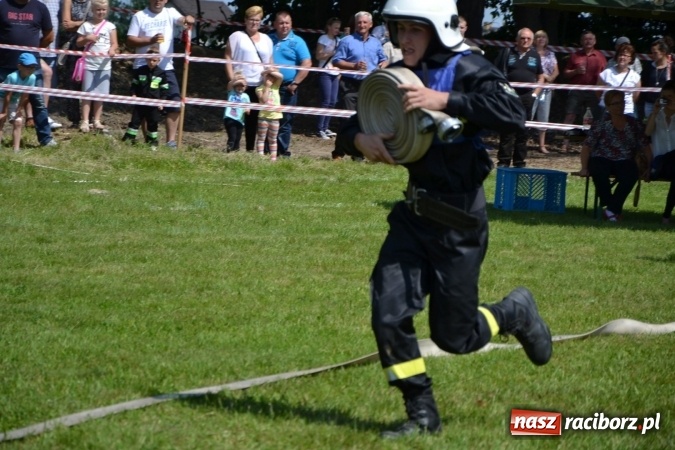Zdjęcie w galerii na portalu naszraciborz.pl: Nie ma mocnych na Roszków! Pokonał o włos ekipę z Owsiszcz w gminnych zawodach! wiadomości z regionu