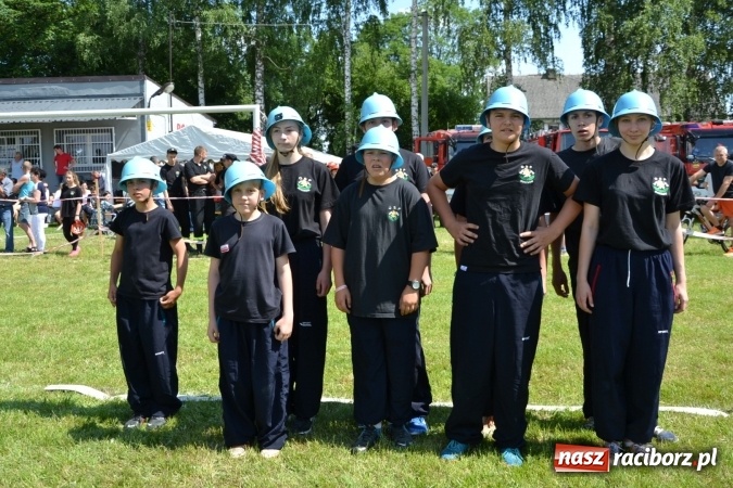 Zdjęcie w galerii na portalu naszraciborz.pl: Nie ma mocnych na Roszków! Pokonał o włos ekipę z Owsiszcz w gminnych zawodach! wiadomości z regionu