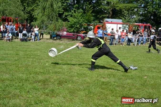 Zdjęcie w galerii na portalu naszraciborz.pl: Nie ma mocnych na Roszków! Pokonał o włos ekipę z Owsiszcz w gminnych zawodach! wiadomości z regionu