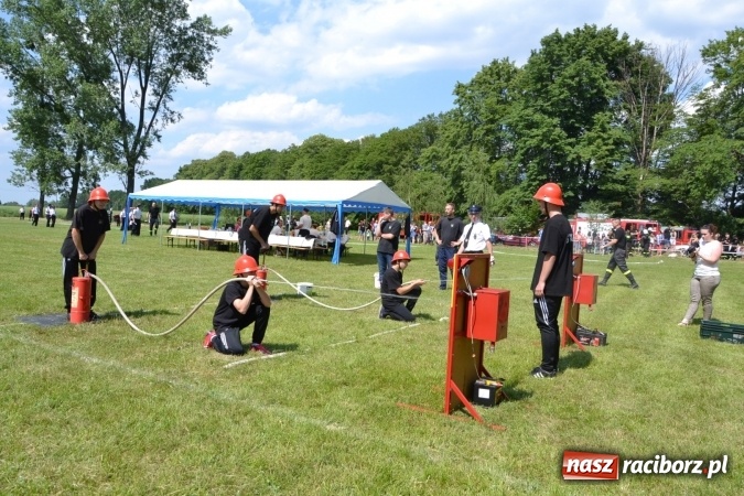 Zdjęcie w galerii na portalu naszraciborz.pl: Nie ma mocnych na Roszków! Pokonał o włos ekipę z Owsiszcz w gminnych zawodach! wiadomości z regionu