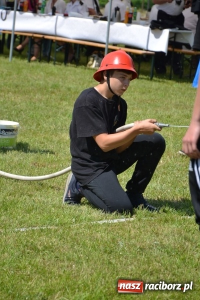 Zdjęcie w galerii na portalu naszraciborz.pl: Nie ma mocnych na Roszków! Pokonał o włos ekipę z Owsiszcz w gminnych zawodach! wiadomości z regionu