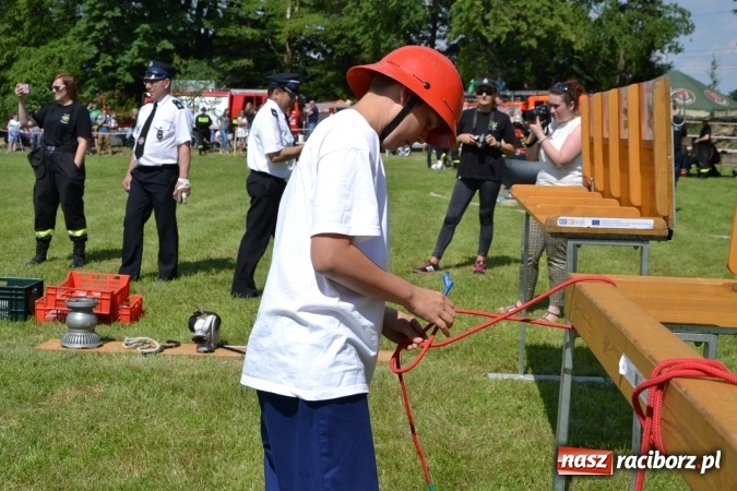 Zdjęcie w galerii na portalu naszraciborz.pl: Nie ma mocnych na Roszków! Pokonał o włos ekipę z Owsiszcz w gminnych zawodach! wiadomości z regionu