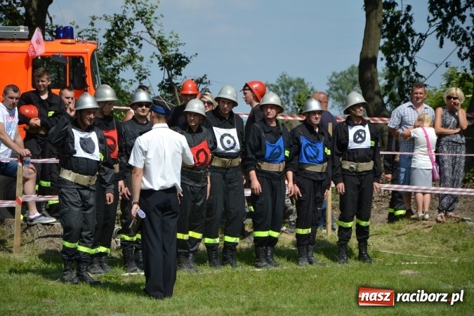 Zdjęcie w galerii na portalu naszraciborz.pl: Nie ma mocnych na Roszków! Pokonał o włos ekipę z Owsiszcz w gminnych zawodach! wiadomości z regionu