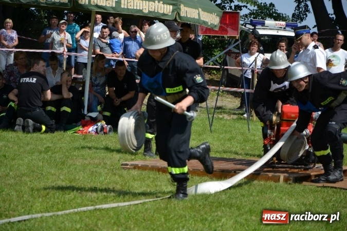 Zdjęcie w galerii na portalu naszraciborz.pl: Nie ma mocnych na Roszków! Pokonał o włos ekipę z Owsiszcz w gminnych zawodach! wiadomości z regionu