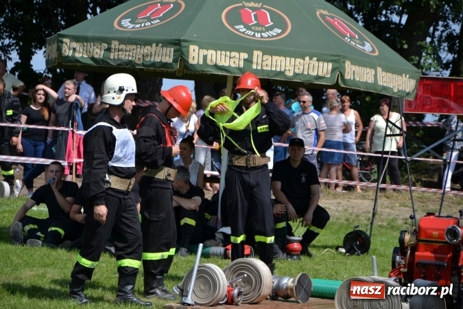 Zdjęcie w galerii na portalu naszraciborz.pl: Nie ma mocnych na Roszków! Pokonał o włos ekipę z Owsiszcz w gminnych zawodach! wiadomości z regionu