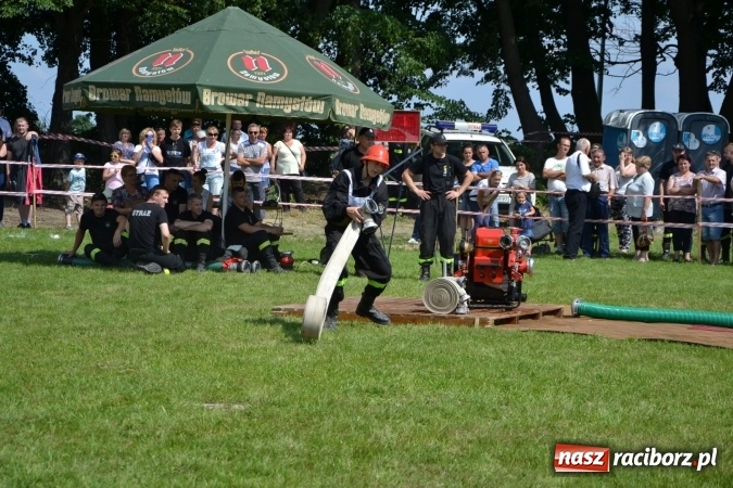 Zdjęcie w galerii na portalu naszraciborz.pl: Nie ma mocnych na Roszków! Pokonał o włos ekipę z Owsiszcz w gminnych zawodach! wiadomości z regionu