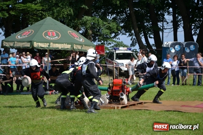 Zdjęcie w galerii na portalu naszraciborz.pl: Nie ma mocnych na Roszków! Pokonał o włos ekipę z Owsiszcz w gminnych zawodach! wiadomości z regionu