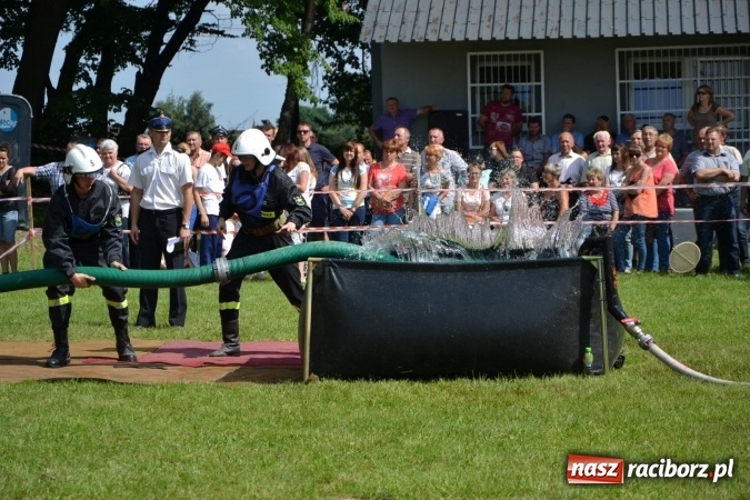 Zdjęcie w galerii na portalu naszraciborz.pl: Nie ma mocnych na Roszków! Pokonał o włos ekipę z Owsiszcz w gminnych zawodach! wiadomości z regionu