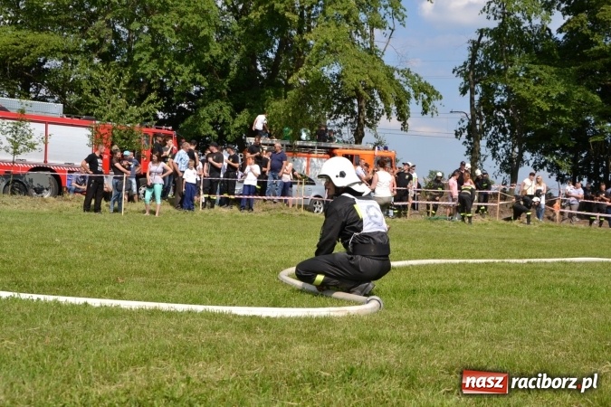 Zdjęcie w galerii na portalu naszraciborz.pl: Nie ma mocnych na Roszków! Pokonał o włos ekipę z Owsiszcz w gminnych zawodach! wiadomości z regionu