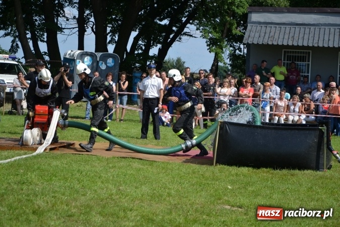Zdjęcie w galerii na portalu naszraciborz.pl: Nie ma mocnych na Roszków! Pokonał o włos ekipę z Owsiszcz w gminnych zawodach! wiadomości z regionu