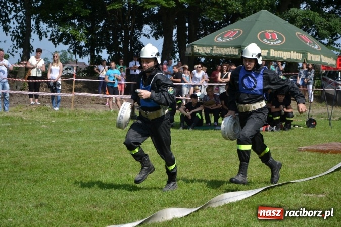 Zdjęcie w galerii na portalu naszraciborz.pl: Nie ma mocnych na Roszków! Pokonał o włos ekipę z Owsiszcz w gminnych zawodach! wiadomości z regionu