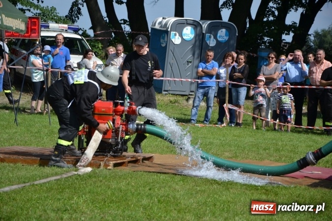 Zdjęcie w galerii na portalu naszraciborz.pl: Nie ma mocnych na Roszków! Pokonał o włos ekipę z Owsiszcz w gminnych zawodach! wiadomości z regionu