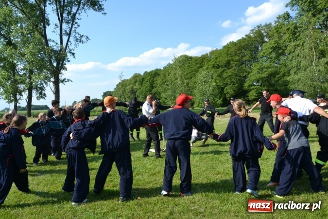 Zdjęcie w galerii na portalu naszraciborz.pl: Nie ma mocnych na Roszków! Pokonał o włos ekipę z Owsiszcz w gminnych zawodach! wiadomości z regionu