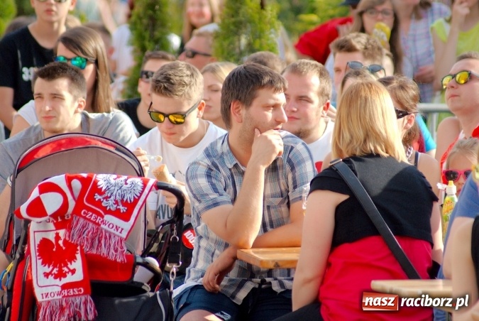 Zdjęcie w galerii na portalu naszraciborz.pl: Kto wygra? Polska czy Niemcy? Mecz do obejrzenia w strefie kibica i...  wiadomości z regionu