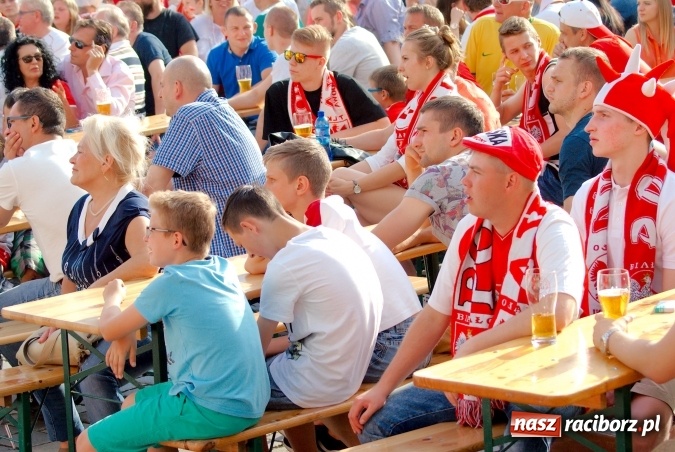 Zdjęcie w galerii na portalu naszraciborz.pl: Kto wygra? Polska czy Niemcy? Mecz do obejrzenia w strefie kibica i...  wiadomości z regionu