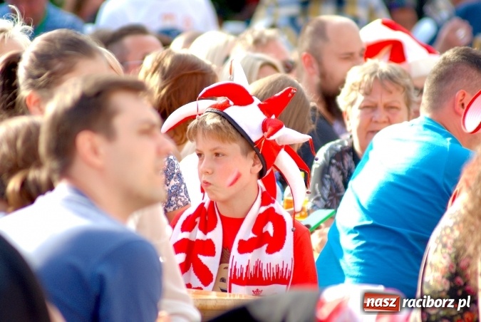 Zdjęcie w galerii na portalu naszraciborz.pl: Kto wygra? Polska czy Niemcy? Mecz do obejrzenia w strefie kibica i...  wiadomości z regionu