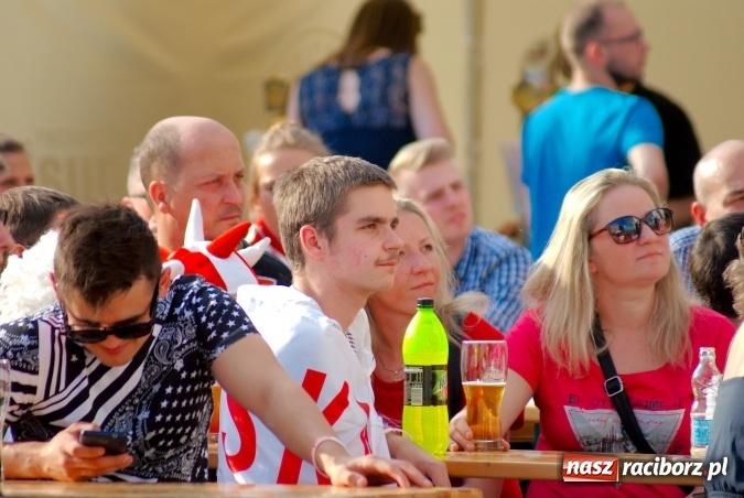 Zdjęcie w galerii na portalu naszraciborz.pl: Kto wygra? Polska czy Niemcy? Mecz do obejrzenia w strefie kibica i...  wiadomości z regionu