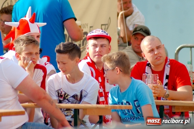 Zdjęcie w galerii na portalu naszraciborz.pl: Kto wygra? Polska czy Niemcy? Mecz do obejrzenia w strefie kibica i...  wiadomości z regionu