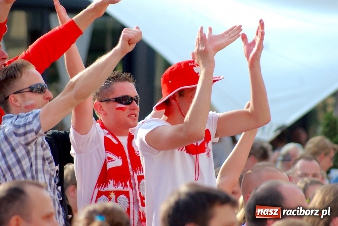 Zdjęcie w galerii na portalu naszraciborz.pl: Kto wygra? Polska czy Niemcy? Mecz do obejrzenia w strefie kibica i...  wiadomości z regionu