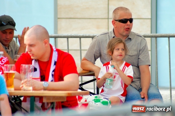 Zdjęcie w galerii na portalu naszraciborz.pl: Kto wygra? Polska czy Niemcy? Mecz do obejrzenia w strefie kibica i...  wiadomości z regionu