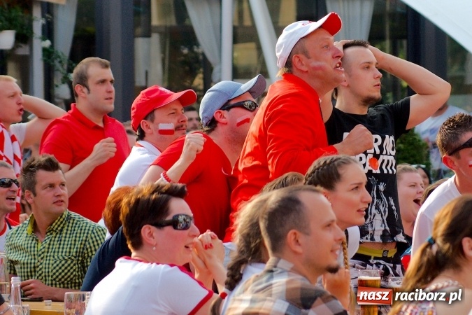 Zdjęcie w galerii na portalu naszraciborz.pl: Kto wygra? Polska czy Niemcy? Mecz do obejrzenia w strefie kibica i...  wiadomości z regionu