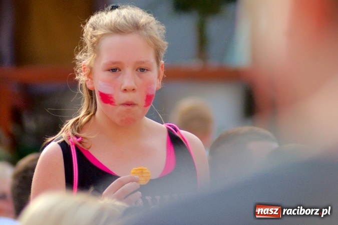 Zdjęcie w galerii na portalu naszraciborz.pl: Kto wygra? Polska czy Niemcy? Mecz do obejrzenia w strefie kibica i...  wiadomości z regionu