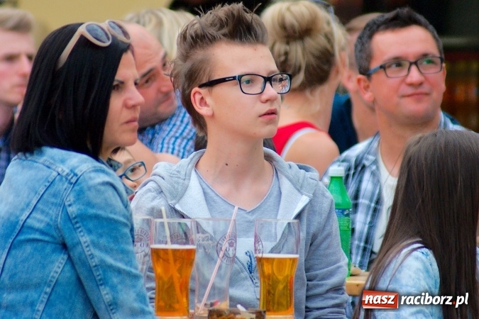 Zdjęcie w galerii na portalu naszraciborz.pl: Kto wygra? Polska czy Niemcy? Mecz do obejrzenia w strefie kibica i...  wiadomości z regionu