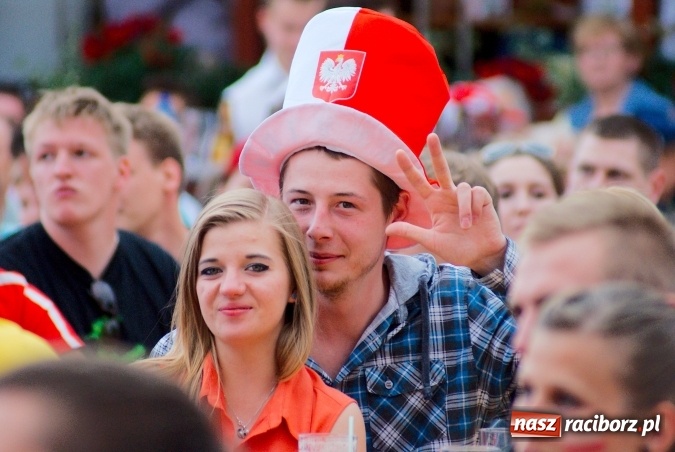 Zdjęcie w galerii na portalu naszraciborz.pl: Kto wygra? Polska czy Niemcy? Mecz do obejrzenia w strefie kibica i...  wiadomości z regionu